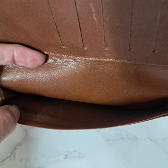 Authentic Louis Vuitton Monogram Checkbook Wallet - Picture 5 of 7